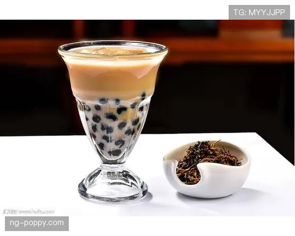 哈兰德这训练强度,怪不得场场生吃后卫,但听说他私下奶茶一杯接一杯?